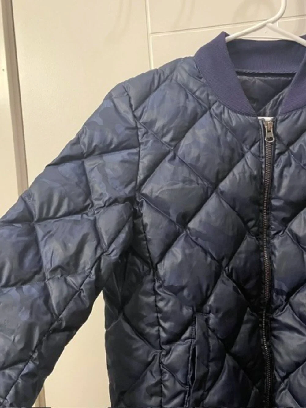 Alo Yoga Idol Quilted Bomber Jacket Down Puffer Navy Blue Camo Size XS